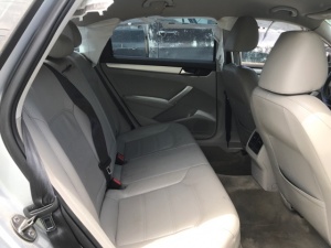 VOLKSWAGEN PASSAT 2013