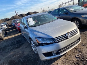 VOLKSWAGEN PASSAT SE 2013