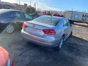 VOLKSWAGEN PASSAT SE 2013