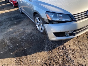 VOLKSWAGEN PASSAT SE 2013
