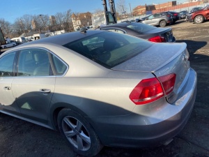 VOLKSWAGEN PASSAT SE 2013